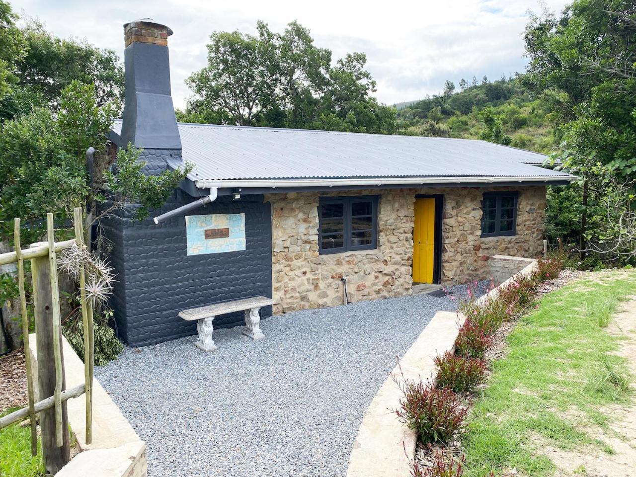 The Riverdeck Accommodation And Backpackers Knysna Exterior photo